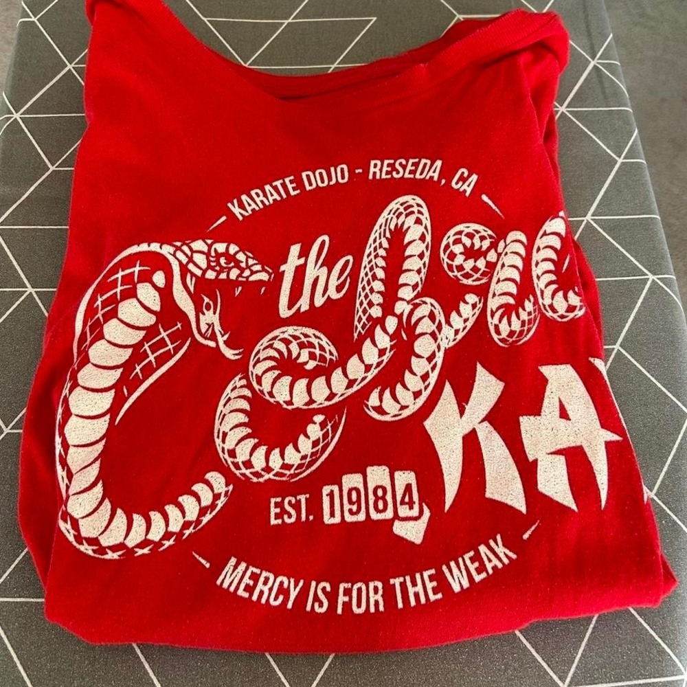 Cobra‎ Kai show tee